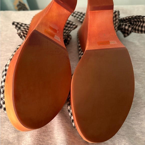 Jeffrey Campbell Pinup Girl Platform Sandals - Picture 9 of 11